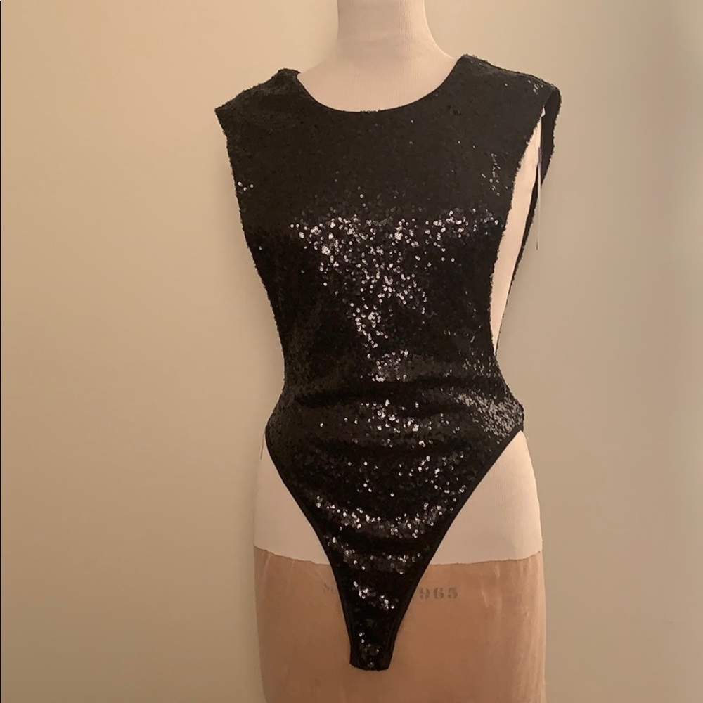REHAB SEQUIN Body Top
